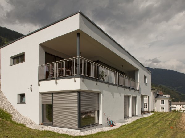 Hella Unterputzrollladen bei einem Neubau.