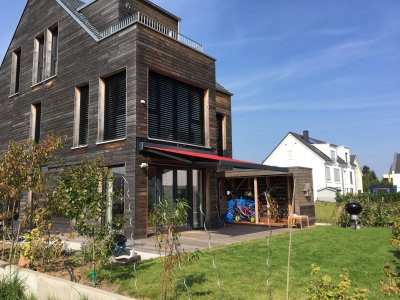 Das Projekt mit der Hella PAN Design Markise in Frankfurt am Main, von Frimey in Fulda.
