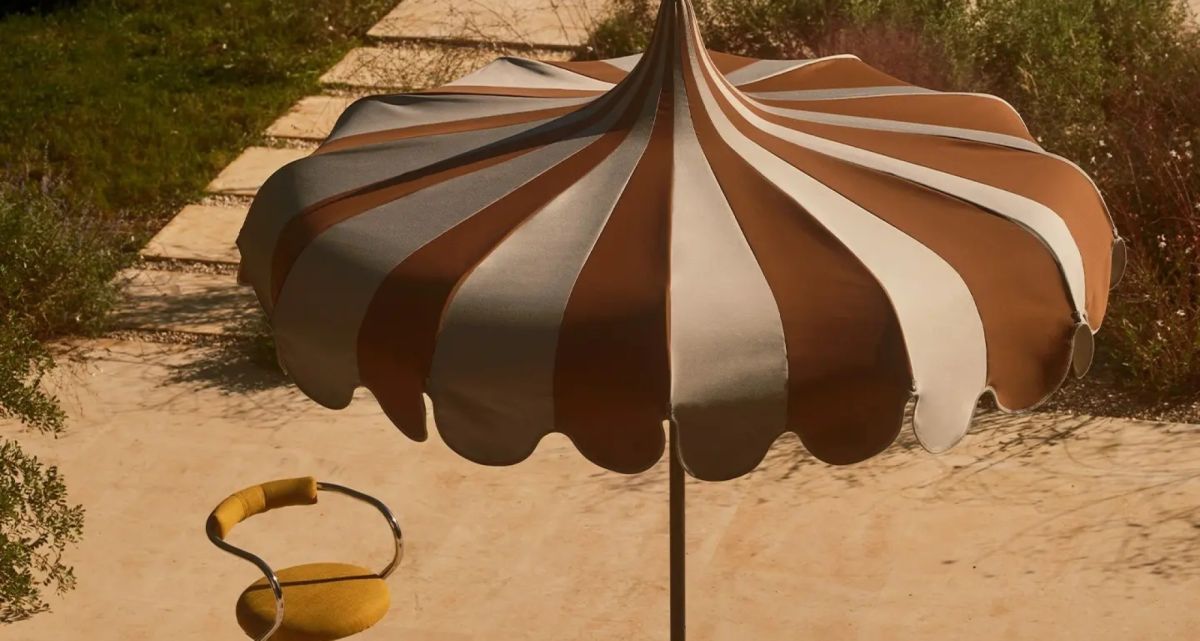 Crema Iconic Pagoda Sonnenschirm