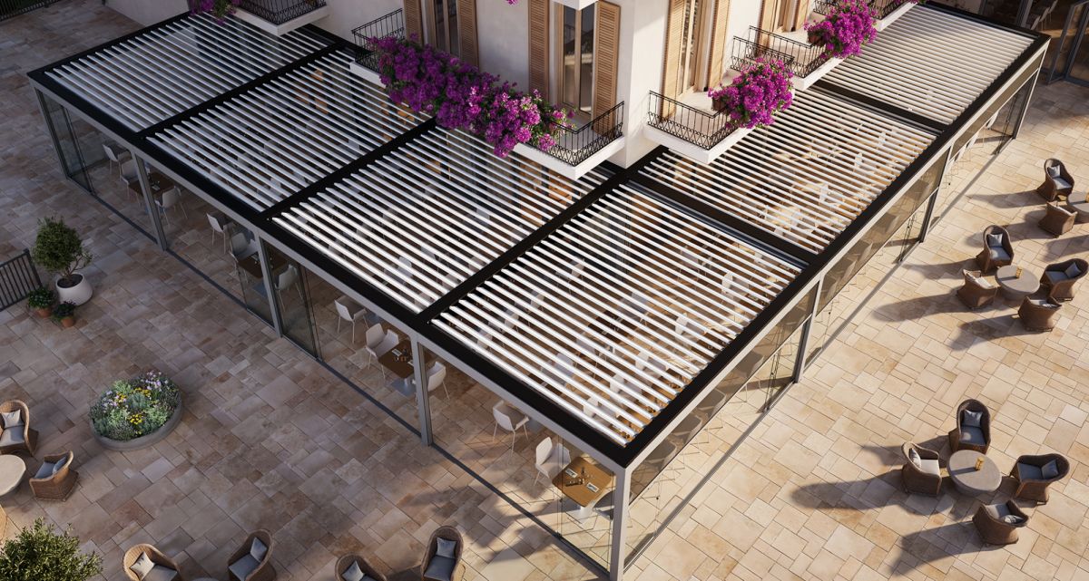 Das hochwertige Lamellendach Hella Ventur One auf einer Terrasse eines Restaurante mit mehreren Modulen, bei Frimey GmbH.