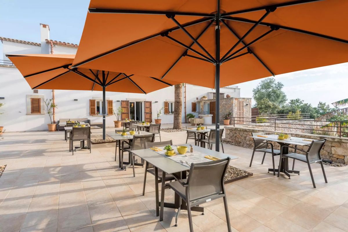 Caravita Centro Sonnenschirm